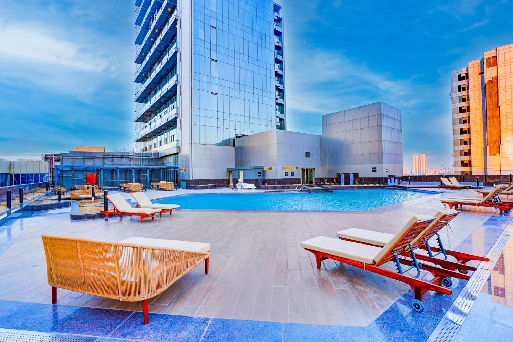 Sunday Hotels And Residences Gurgaon Ngoại thất bức ảnh
