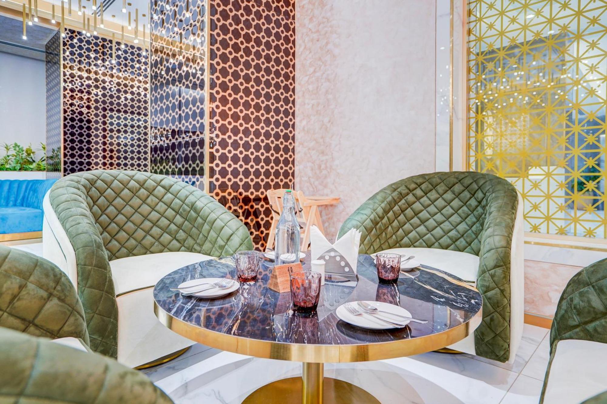 Sunday Hotels And Residences Gurgaon Ngoại thất bức ảnh