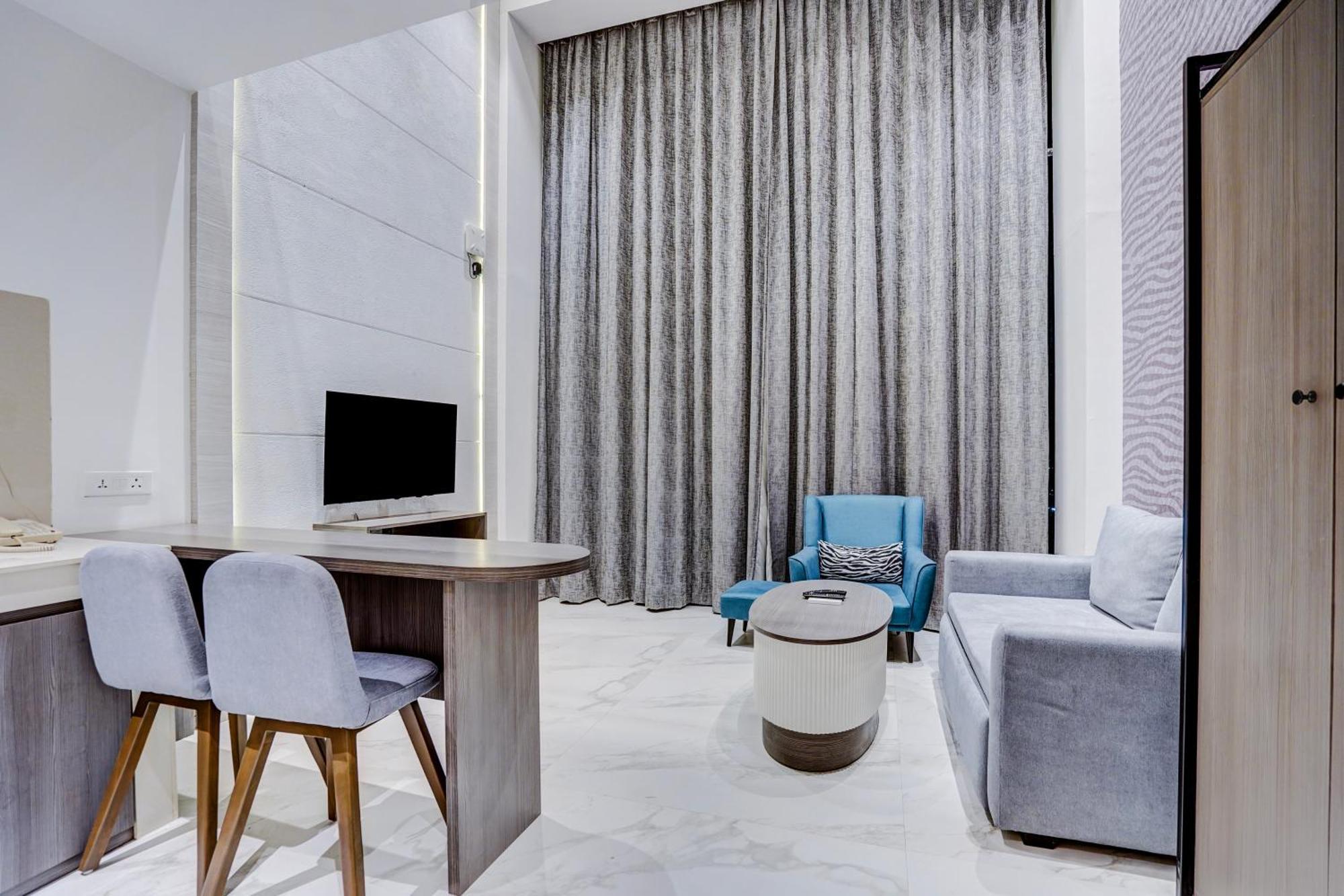 Sunday Hotels And Residences Gurgaon Ngoại thất bức ảnh